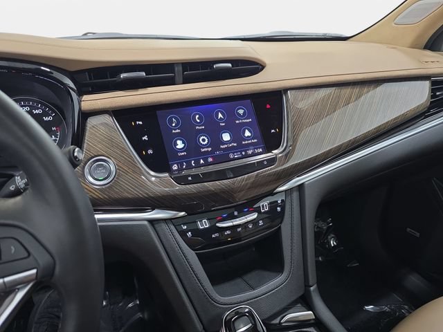 Certified Used 2025 Crystal White Tricoat Cadillac Premium Luxury image 17