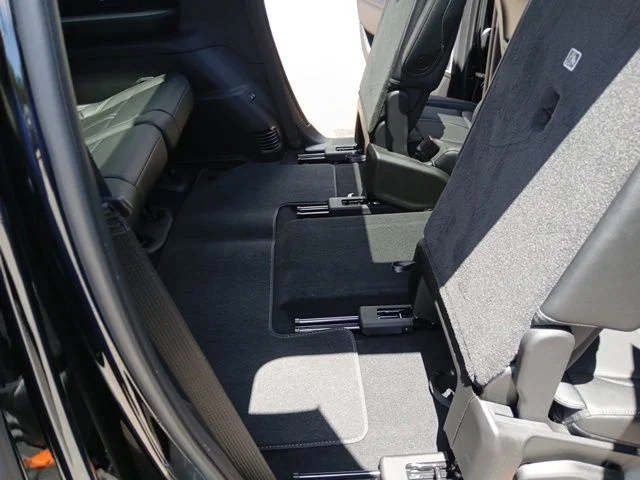 New 2026 High Gloss Black Exterior Paint Jeep Limited Altitude image 18