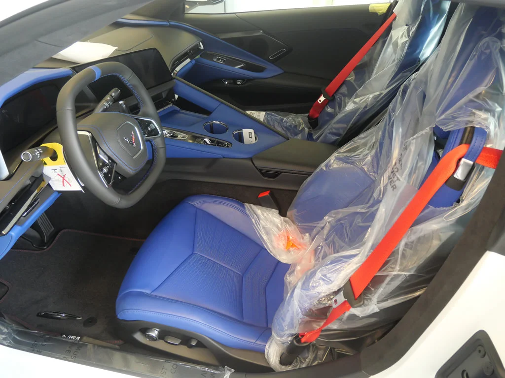 New 2026 Arctic White Chevrolet 3LT image 12
