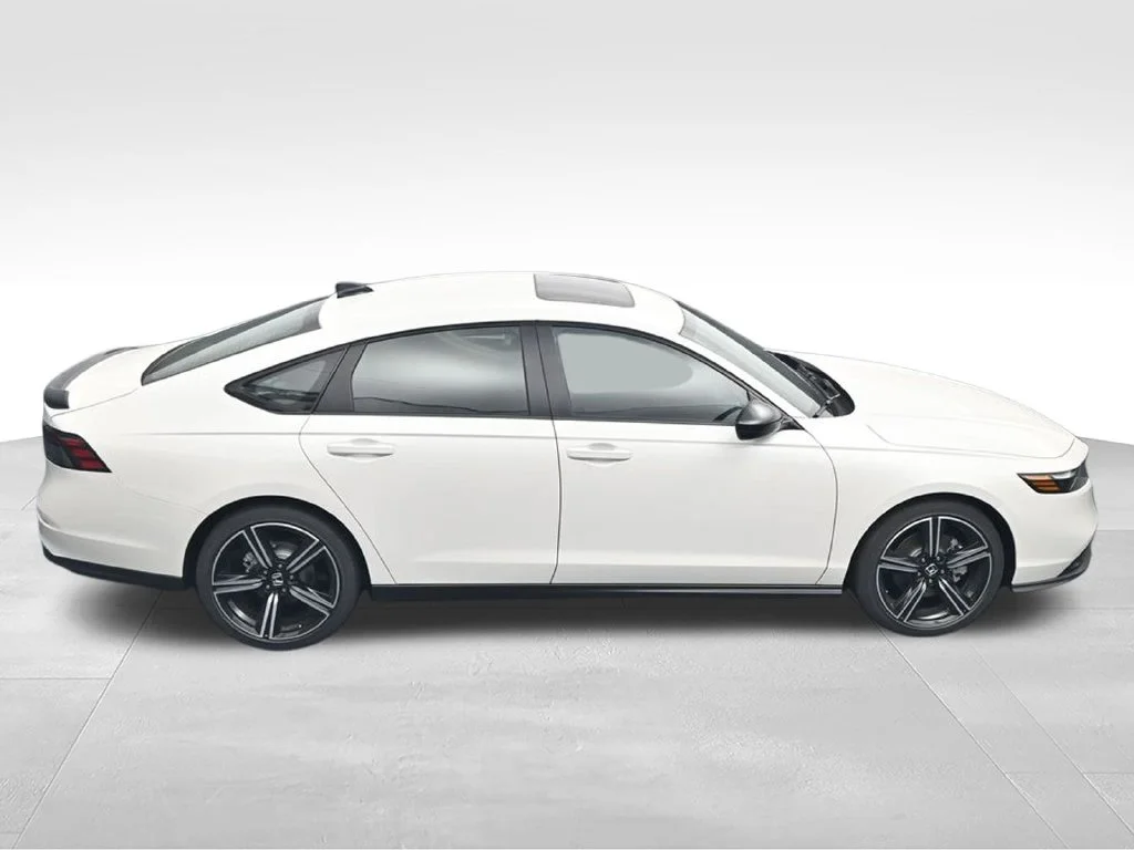 New 2026 Platinum White Pearl Honda Sport image 35