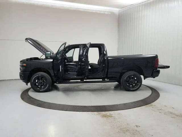 New 2026 Diamond Black Crystal Pearl-Coat Exterior Paint RAM Laramie image 12