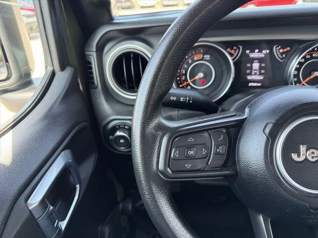 Used 2021 Green Jeep Sport image 24