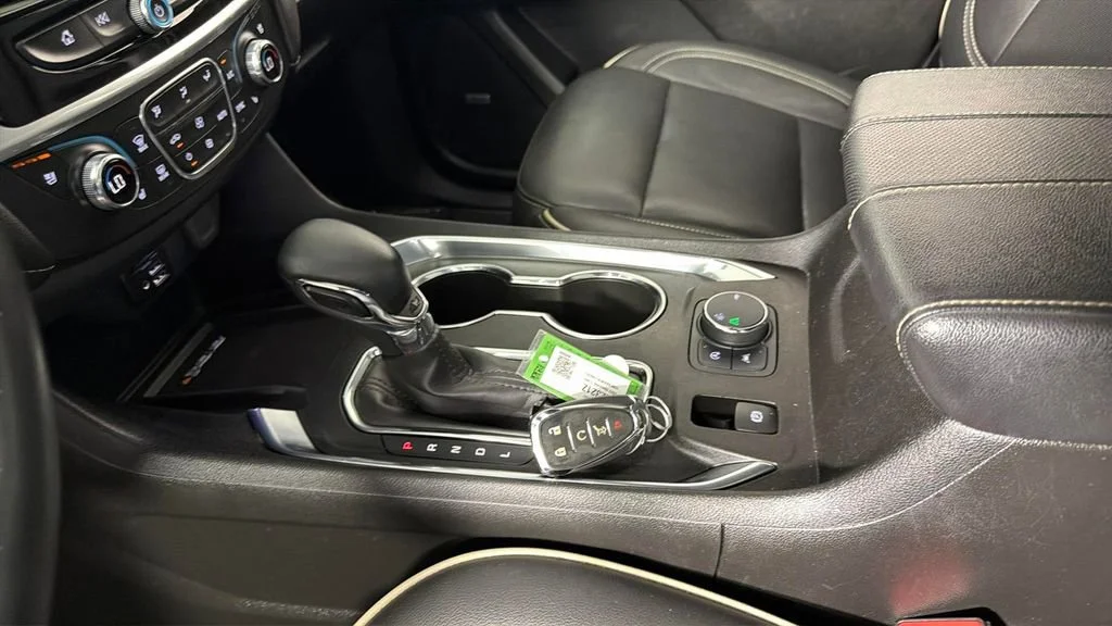 Used 2023 Sterling Gray Metallic Chevrolet Premier image 24