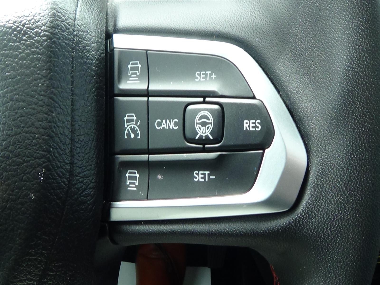 Certified Used 2024 Red Hot Pearl Coat (pr6) Jeep Trailhawk image 24