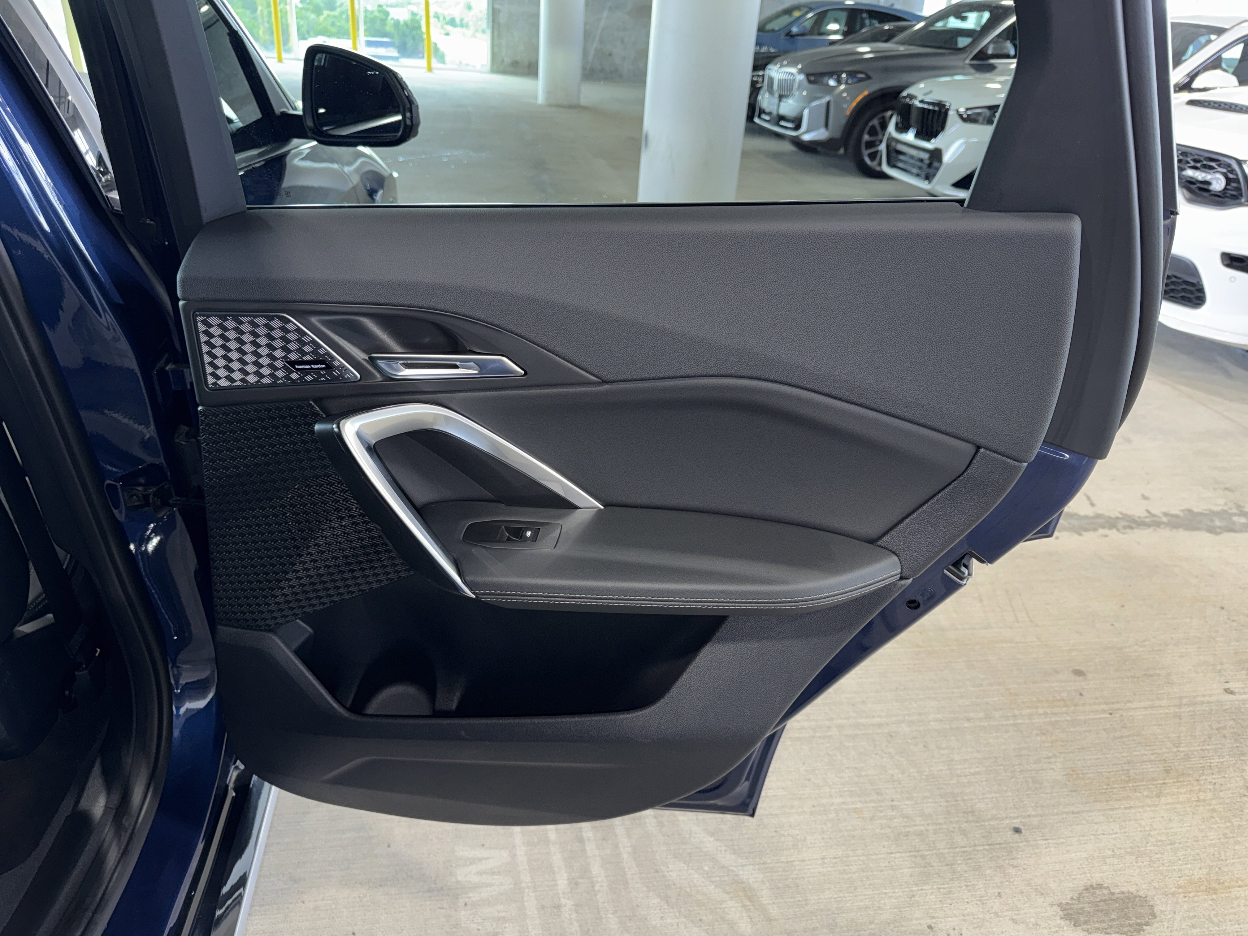 Used 2025 Phytonic Blue Metallic BMW xDrive28i image 11