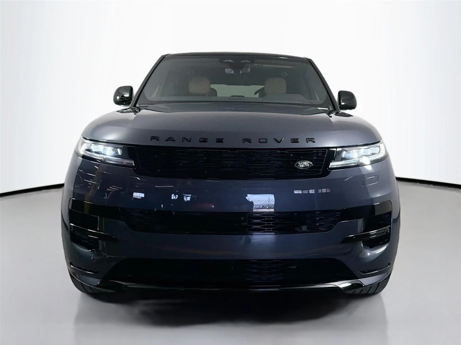 New 2026 Varesine Blue LAND ROVER Dynamic SE image 2