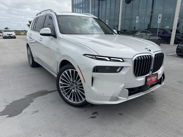 2026 BMW X7 xDrive40i's photo