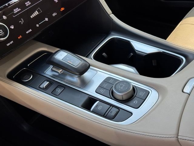 Used 2022 Gray INFINITI LUXE image 33