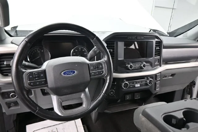 Used 2021 White Ford XLT image 26