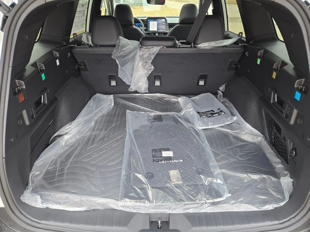 New 2026 CRYSTAL WHITE PEARL Subaru Limited XT image 14