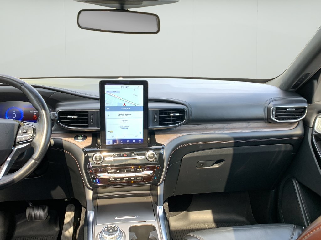 2021 Ford Explorer Platinum - Photo 19