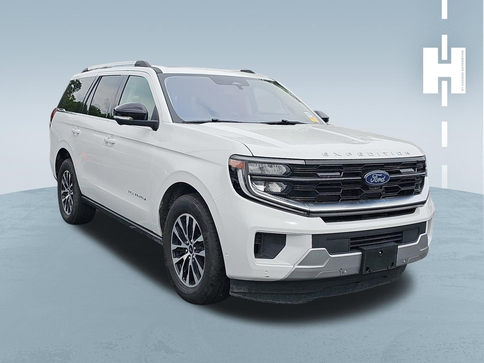 Certified Used 2025 Oxford White Ford Platinum image 1