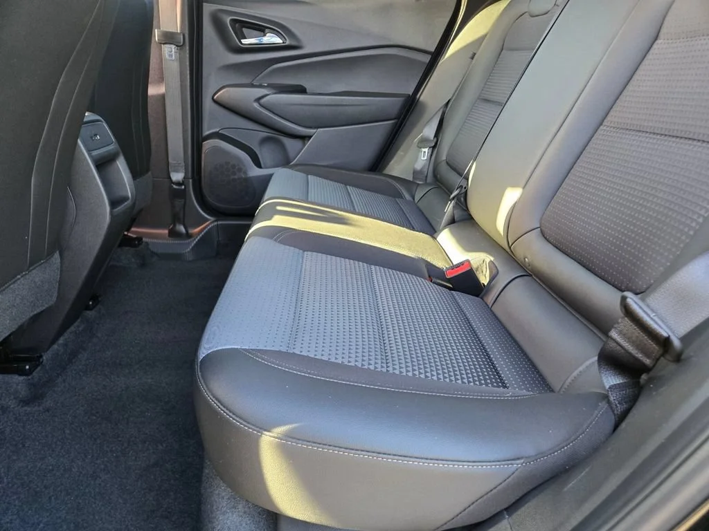Used 2025 Mosaic Black Metallic Chevrolet LT image 11