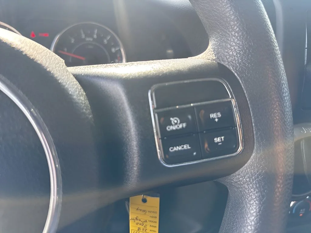 Used 2018 Gray Jeep Sport image 12