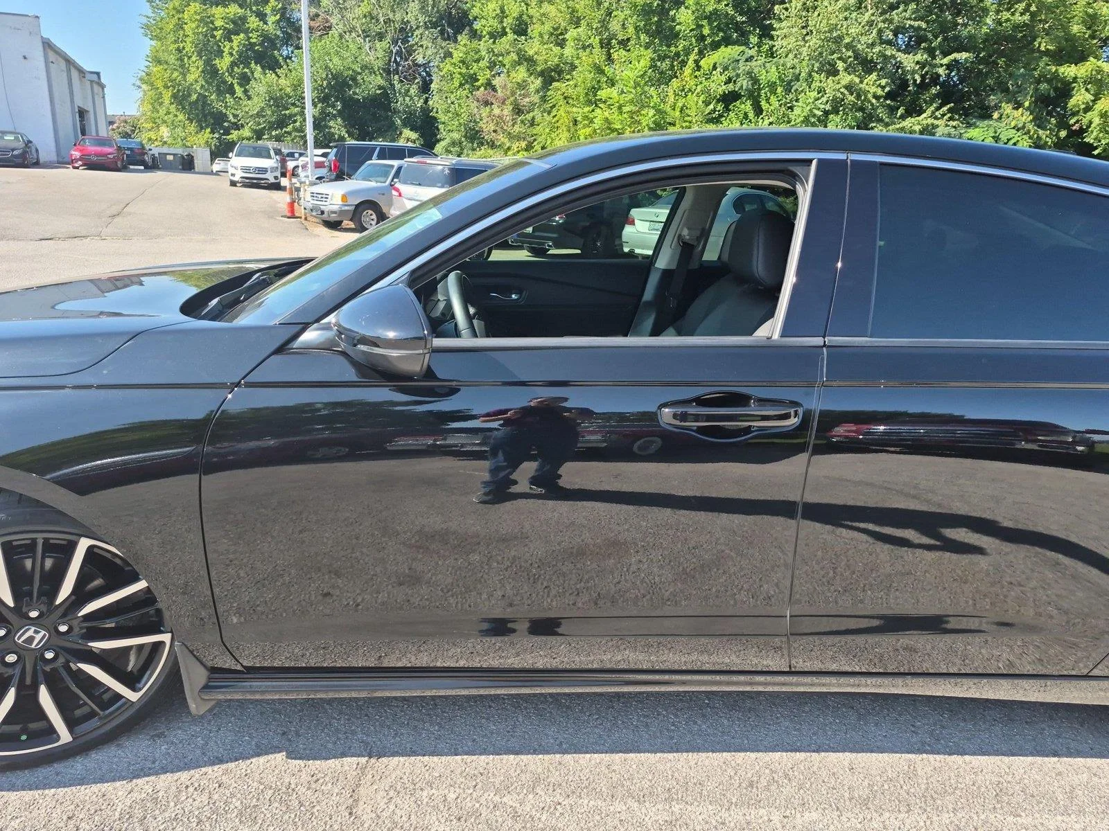 Used 2023 Crystal Black Pearl Honda Touring image 15