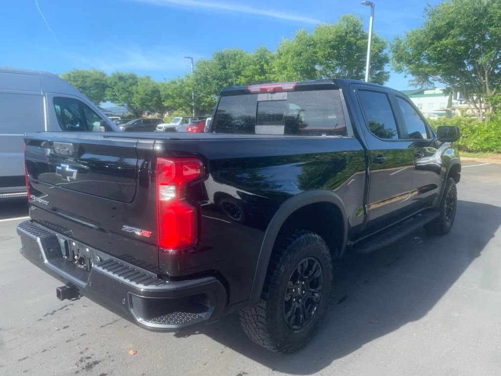 Used 2022 Black Chevrolet ZR2 image 4