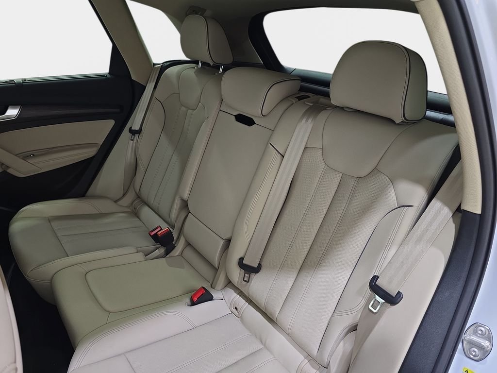 Used 2023 White Audi 45 S line Prestige image 17