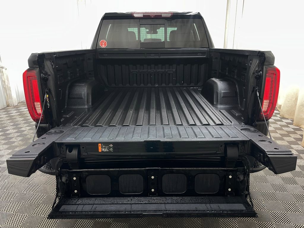 Used 2022 Onyx Black GMC Denali image 50