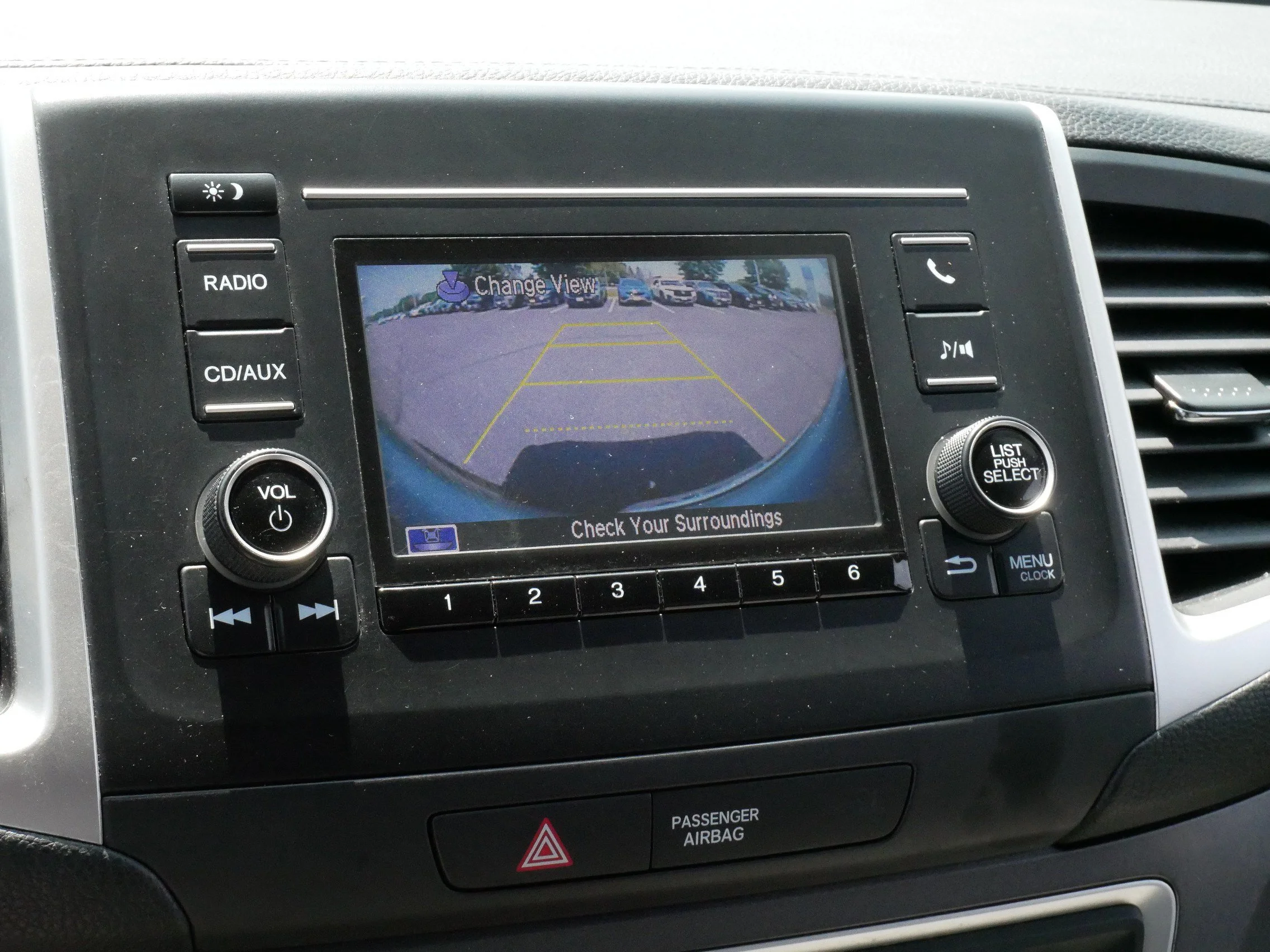 Used 2018 Lunar Silver Metallic Honda RTL image 28