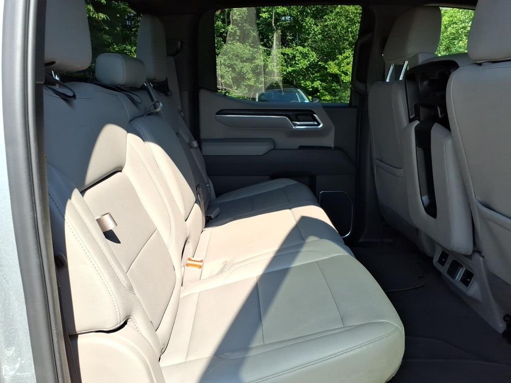 Certified Used 2025 Sterling GMC SLT image 17