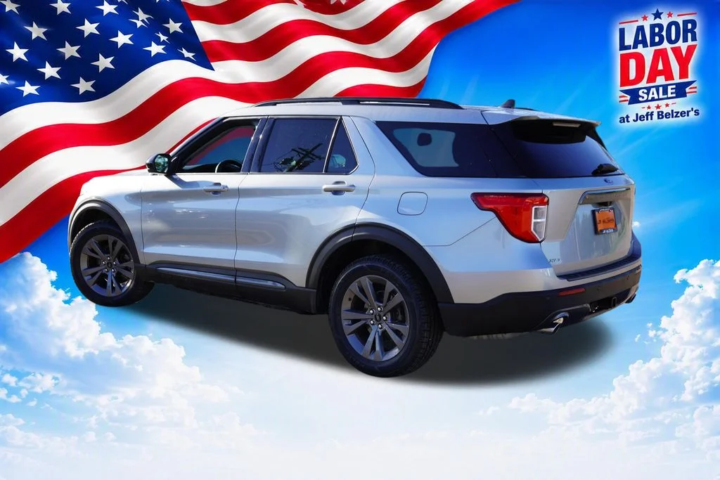 Certified Used 2023 Iconic Silver Metallic Ford XLT image 8