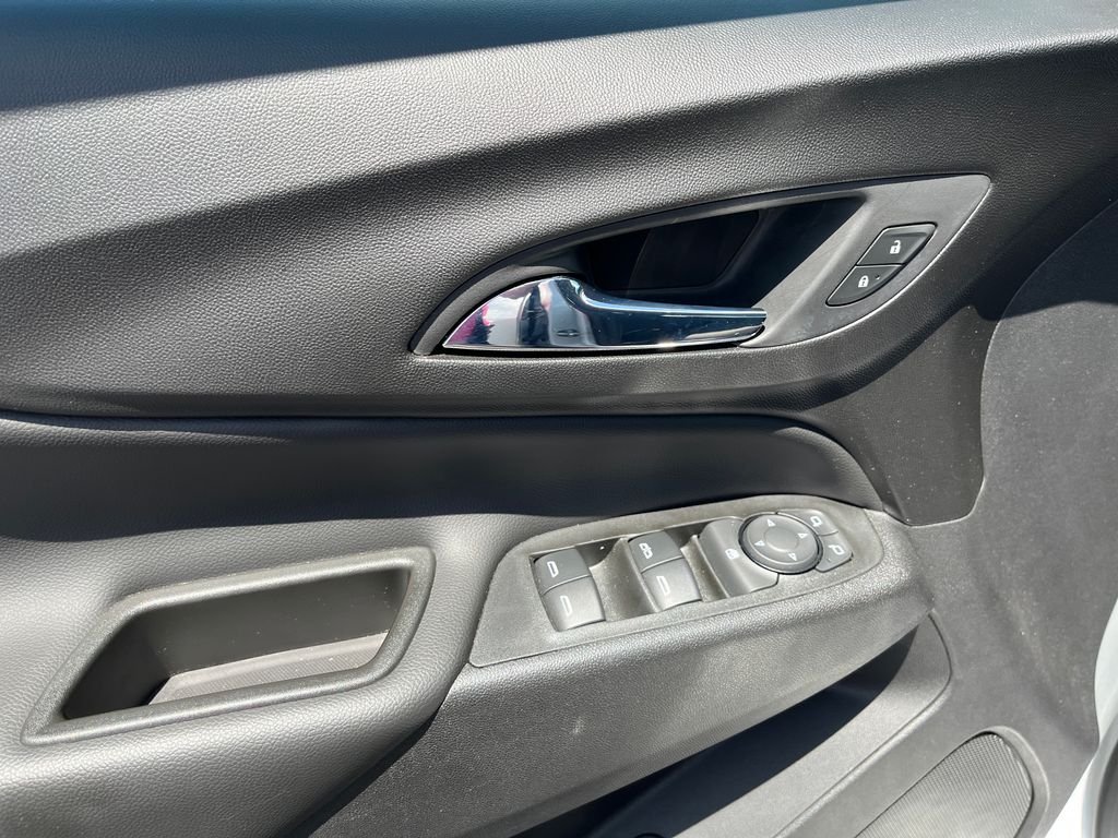 Used 2020 Silver Chevrolet LT image 10
