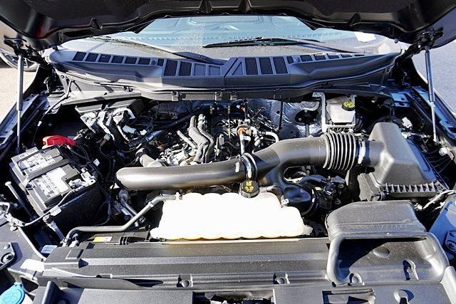 Used 2024 Gray Ford XLT image 15