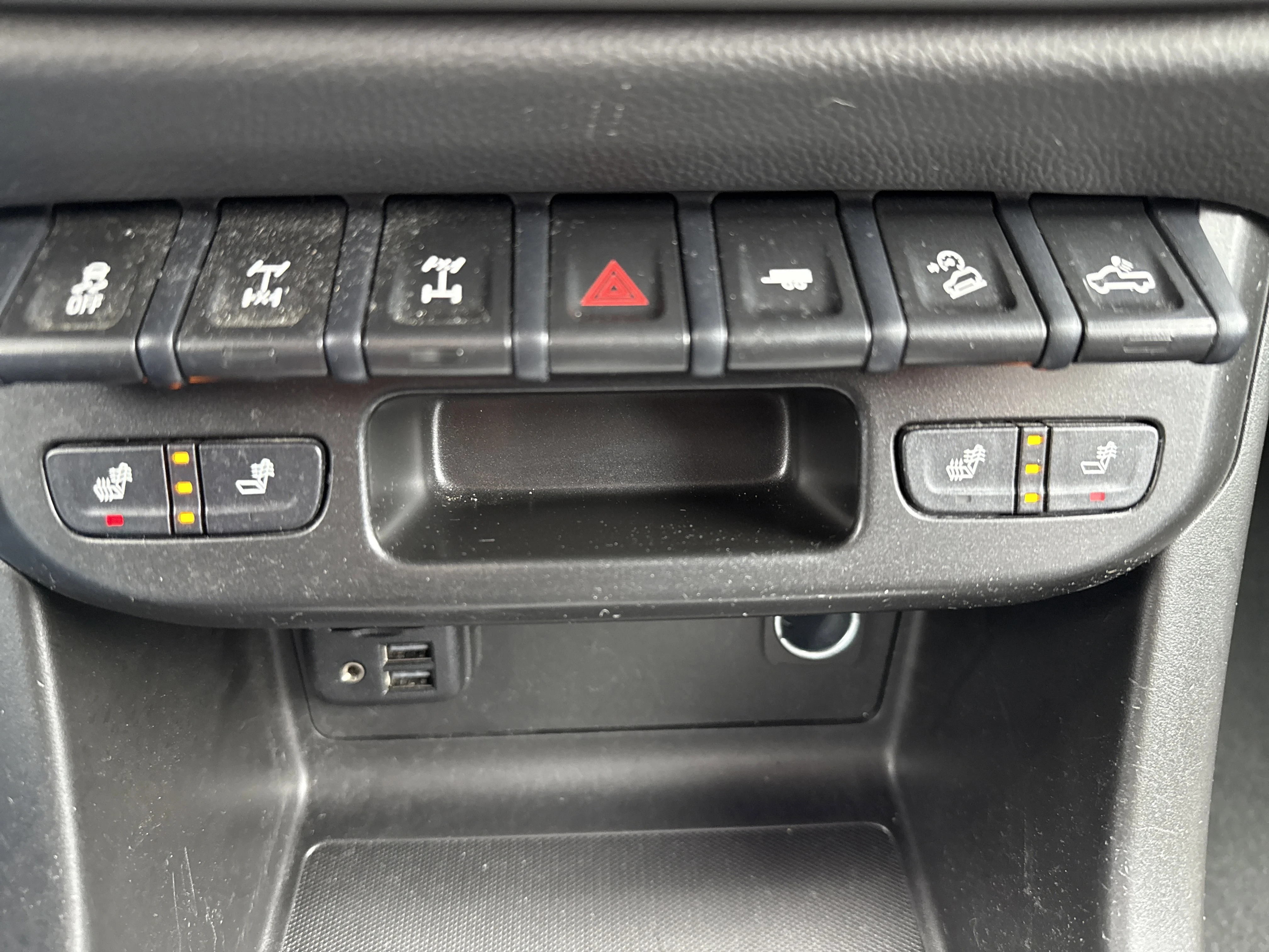 Used 2021 Black Chevrolet 4WD ZR2 image 27