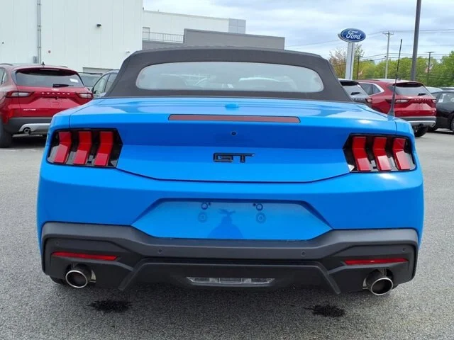 New 2025 Grabber Blue Metallic Ford GT Premium Convertible image 19
