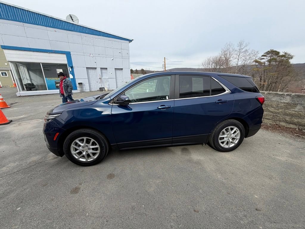 Used 2022 Chevrolet Equinox LT with VIN 3GNAXKEV7NL198089 for sale in Forest City, PA
