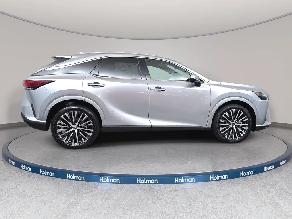 New 2026 Iridium Lexus PREMIUM PLUS image 4