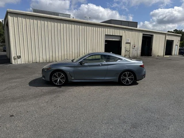 Used 2017 Blue INFINITI 2.0t Premium image 8