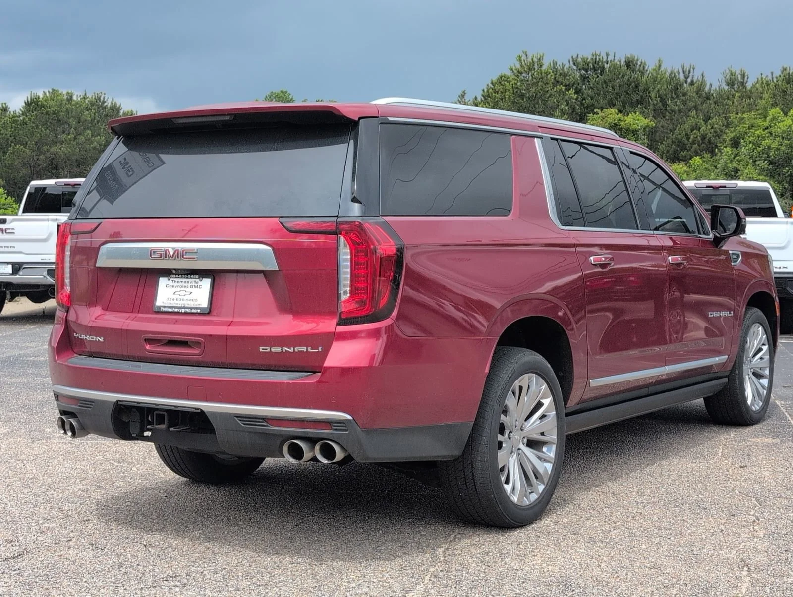 Used 2021 CAYENNE RED TINTCOAT GMC Denali image 6
