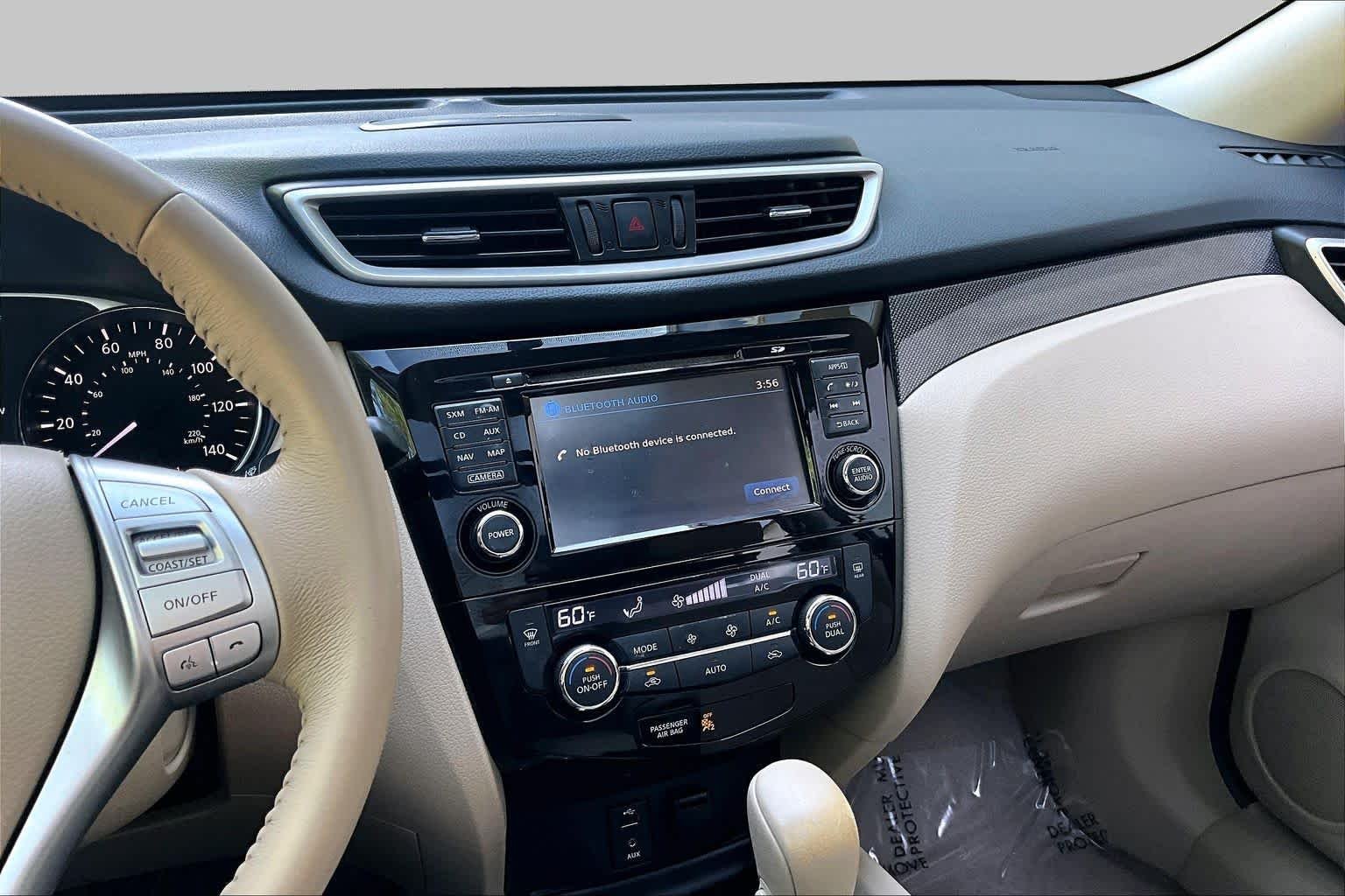 Used 2014 Moonlight White Nissan SL image 7