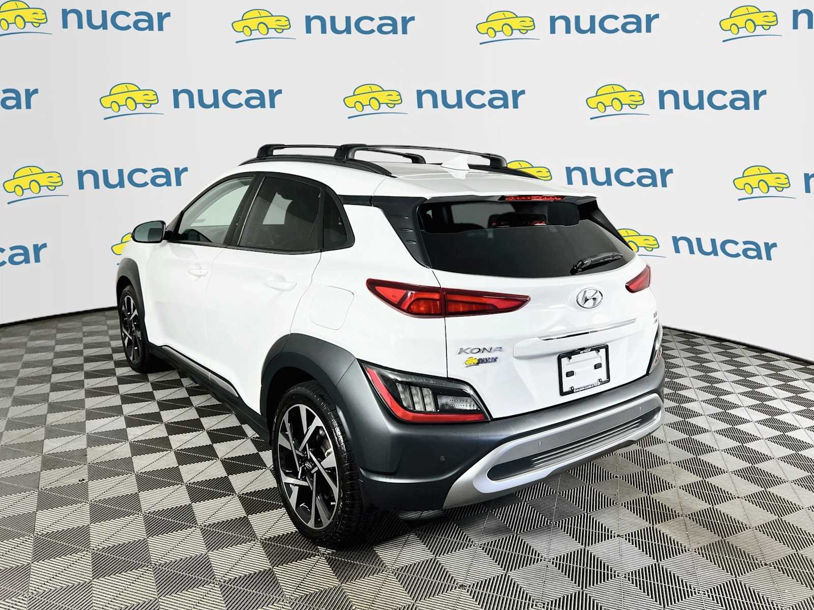 Used 2023 Lunar White Hyundai Limited image 5