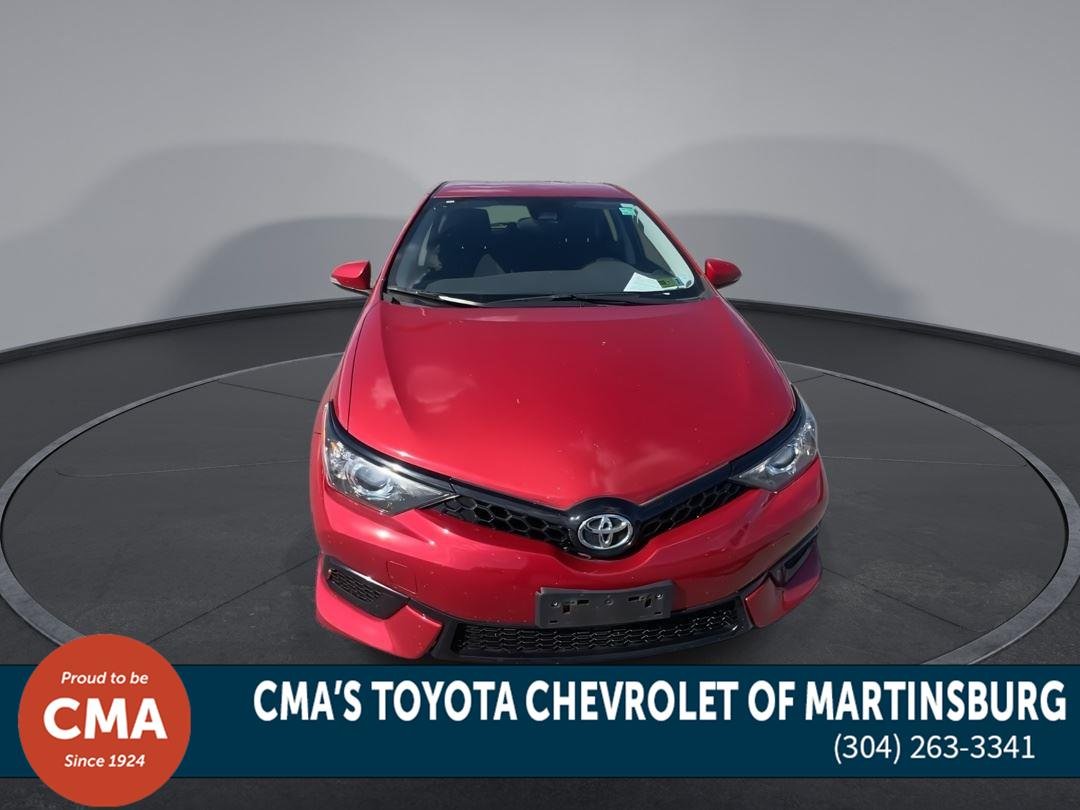 Used 2017 Barcelona Red Metallic Toyota BASE image 3