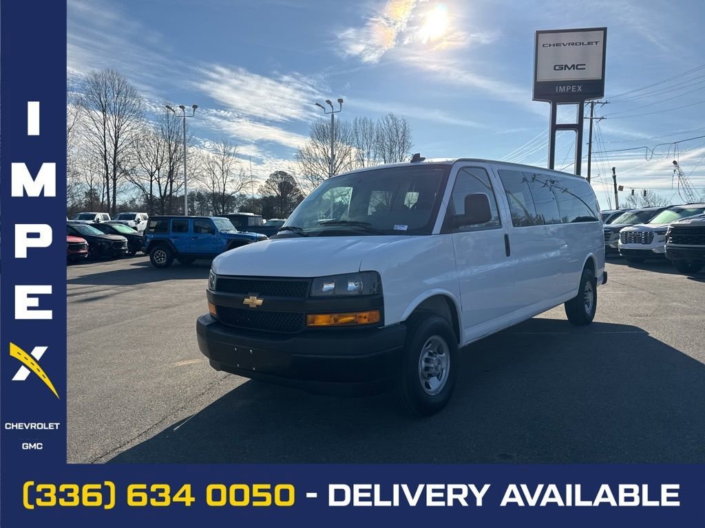 2024 Chevrolet Express 3500 LS Extended RWD