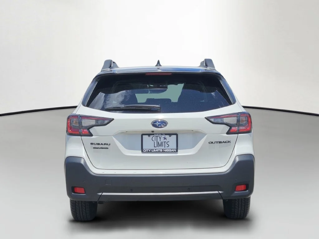 Used 2025 White Subaru Onyx Edition image 6