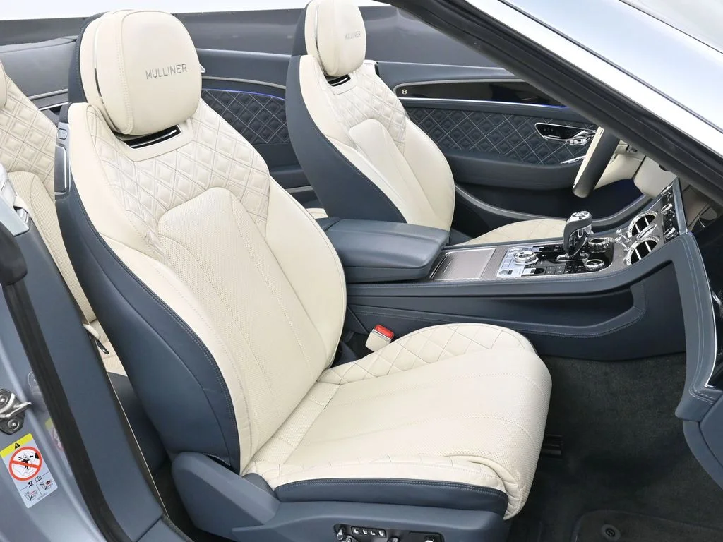 Certified Used 2022  Bentley V8 image 17