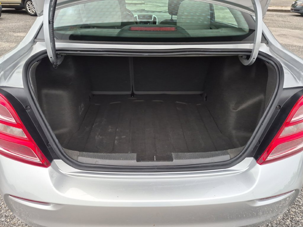 Used 2017 Silver Chevrolet LT image 28