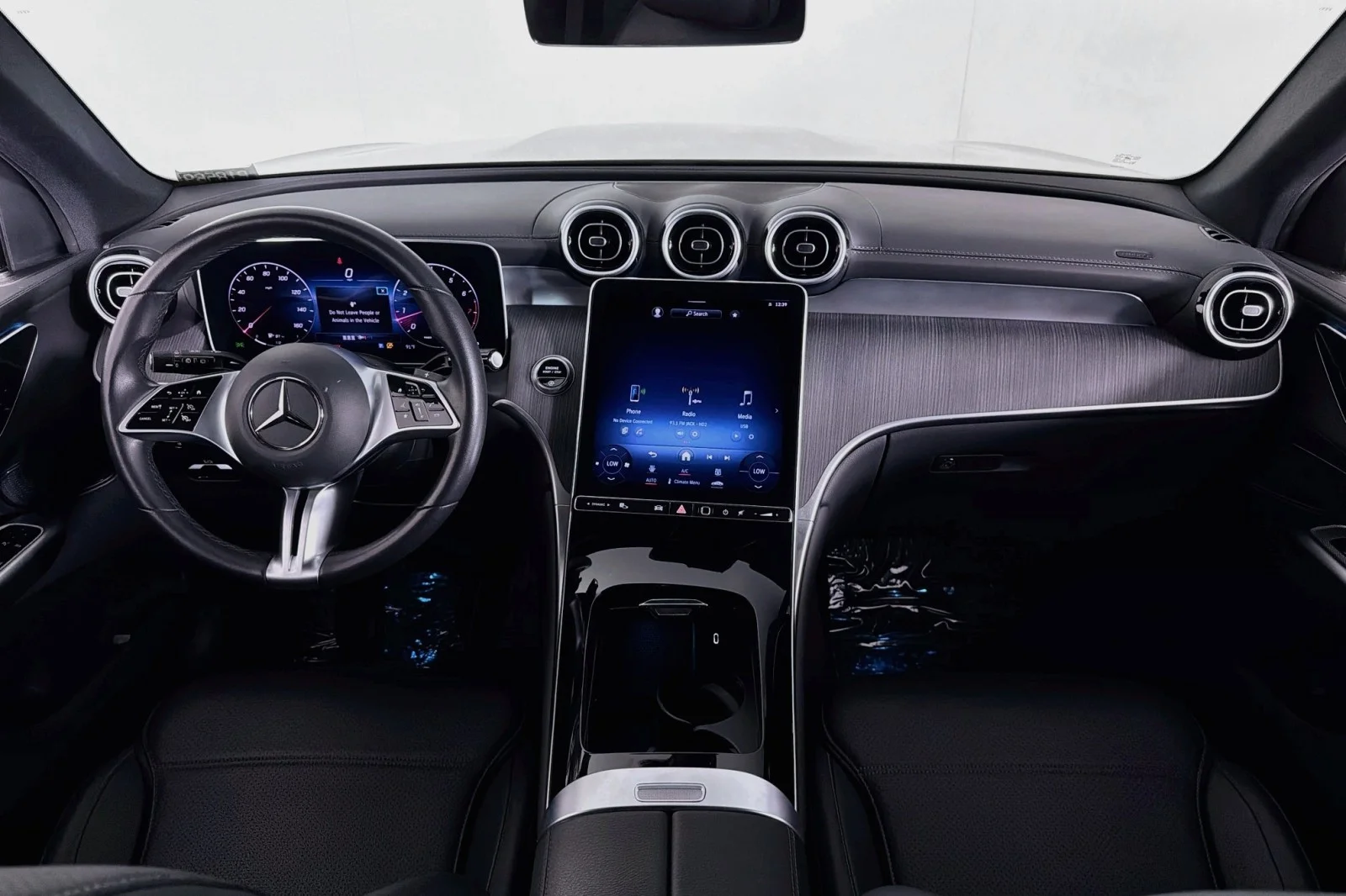 Used 2024 Graphite Grey Metallic Mercedes-Benz 300 image 6