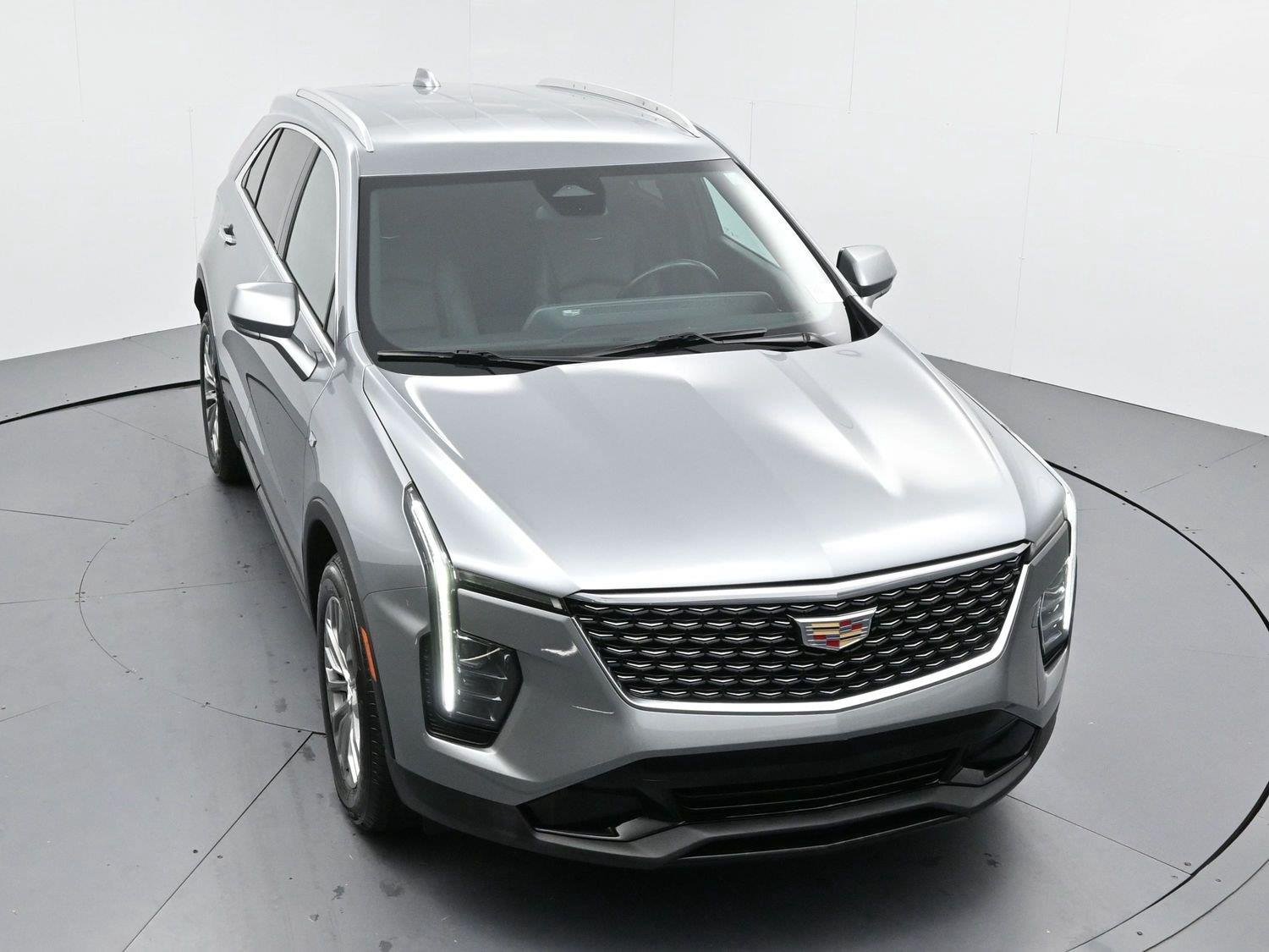 Used 2024 Argent Silver Metallic Cadillac Premium Luxury image 31