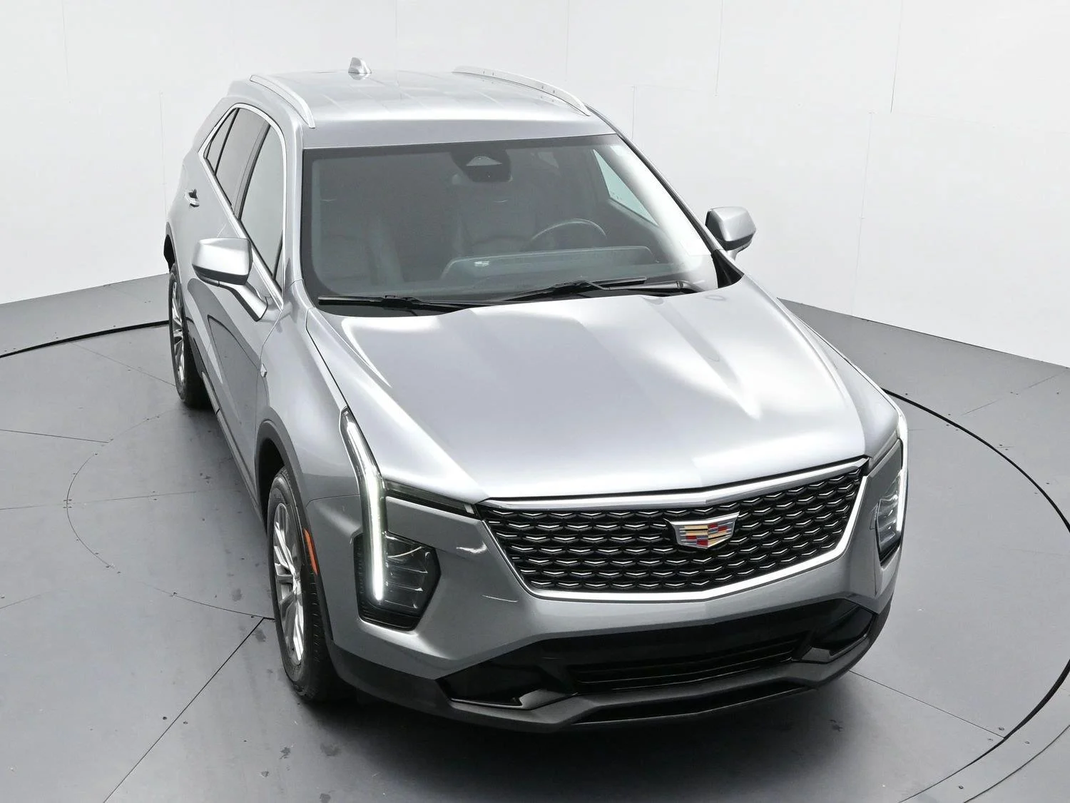 Used 2024 Argent Silver Metallic Cadillac Premium Luxury image 31