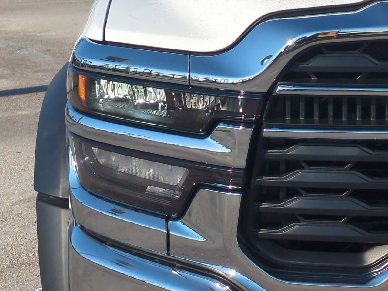 New 2026 Bright White Clearcoat RAM Tradesman image 9