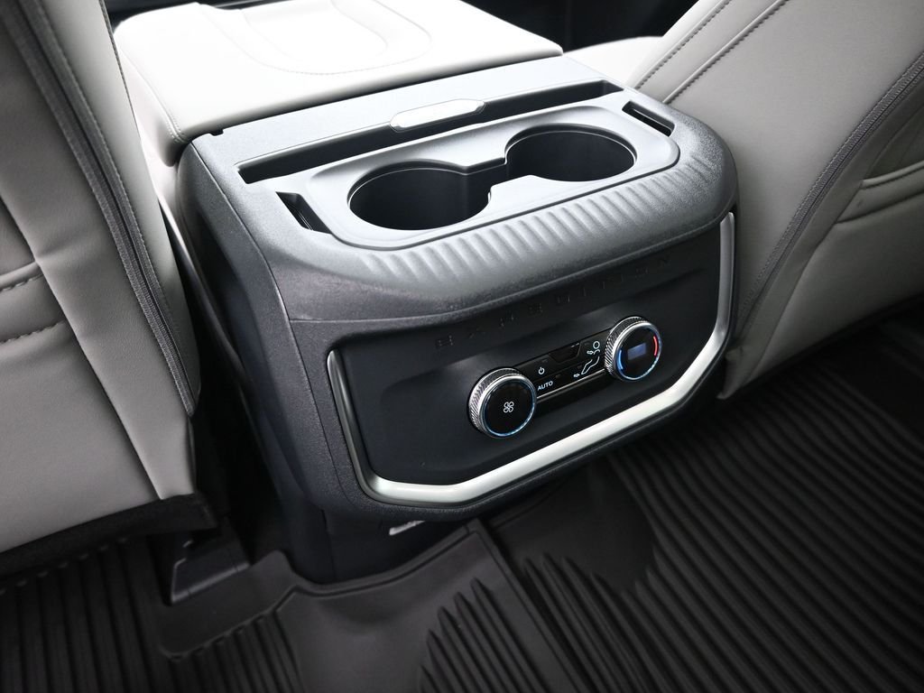 New 2026 Star White Metallic Tri-Coat Ford Active image 20