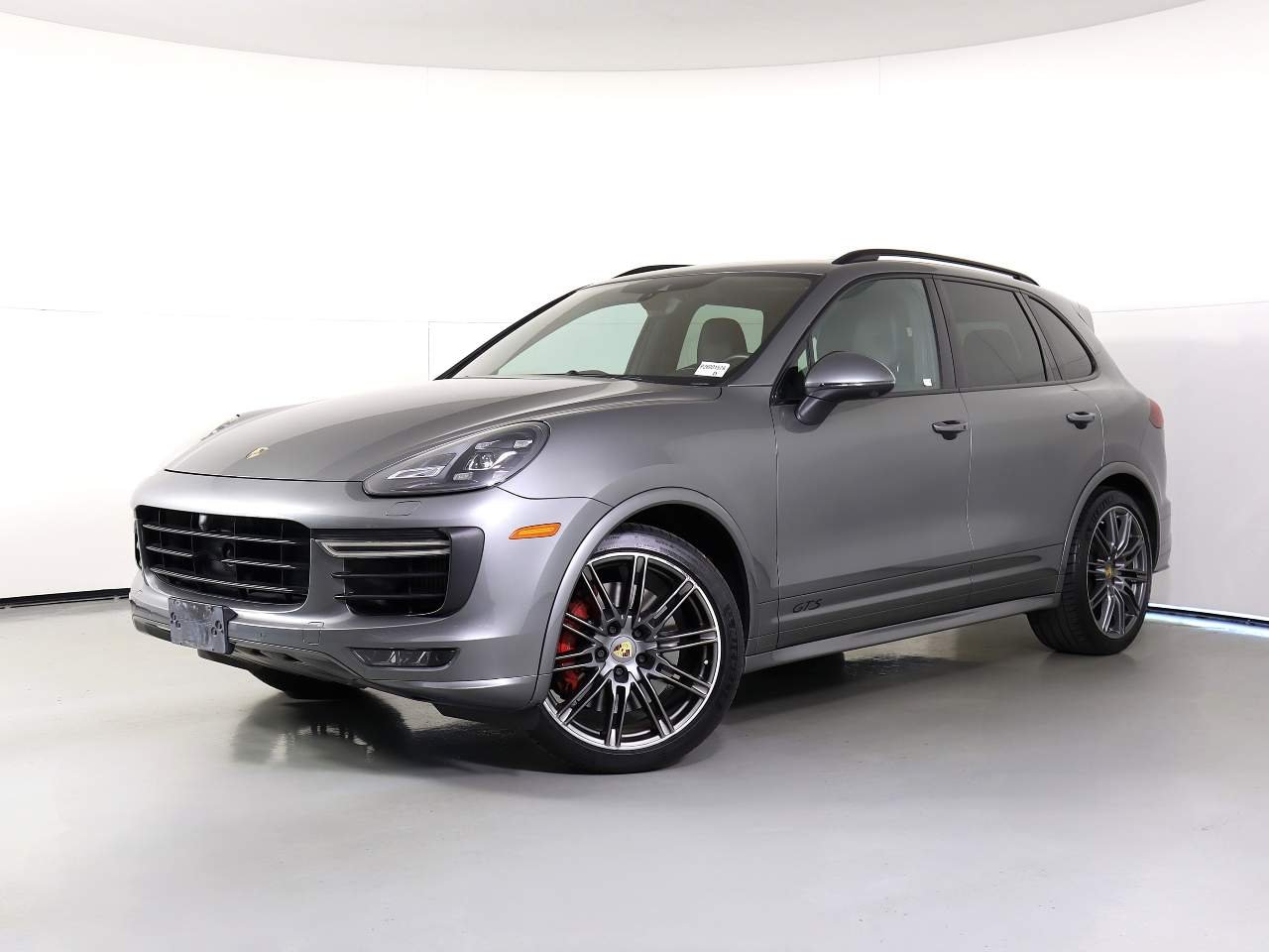 2016 Porsche Cayenne GTS's photo