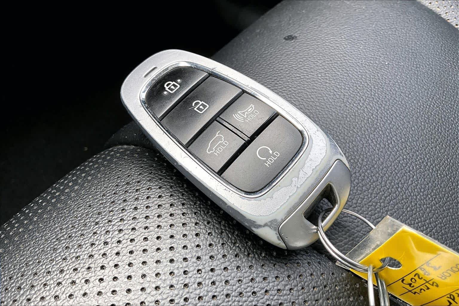 Used 2023 Hampton Gray Hyundai SEL image 14
