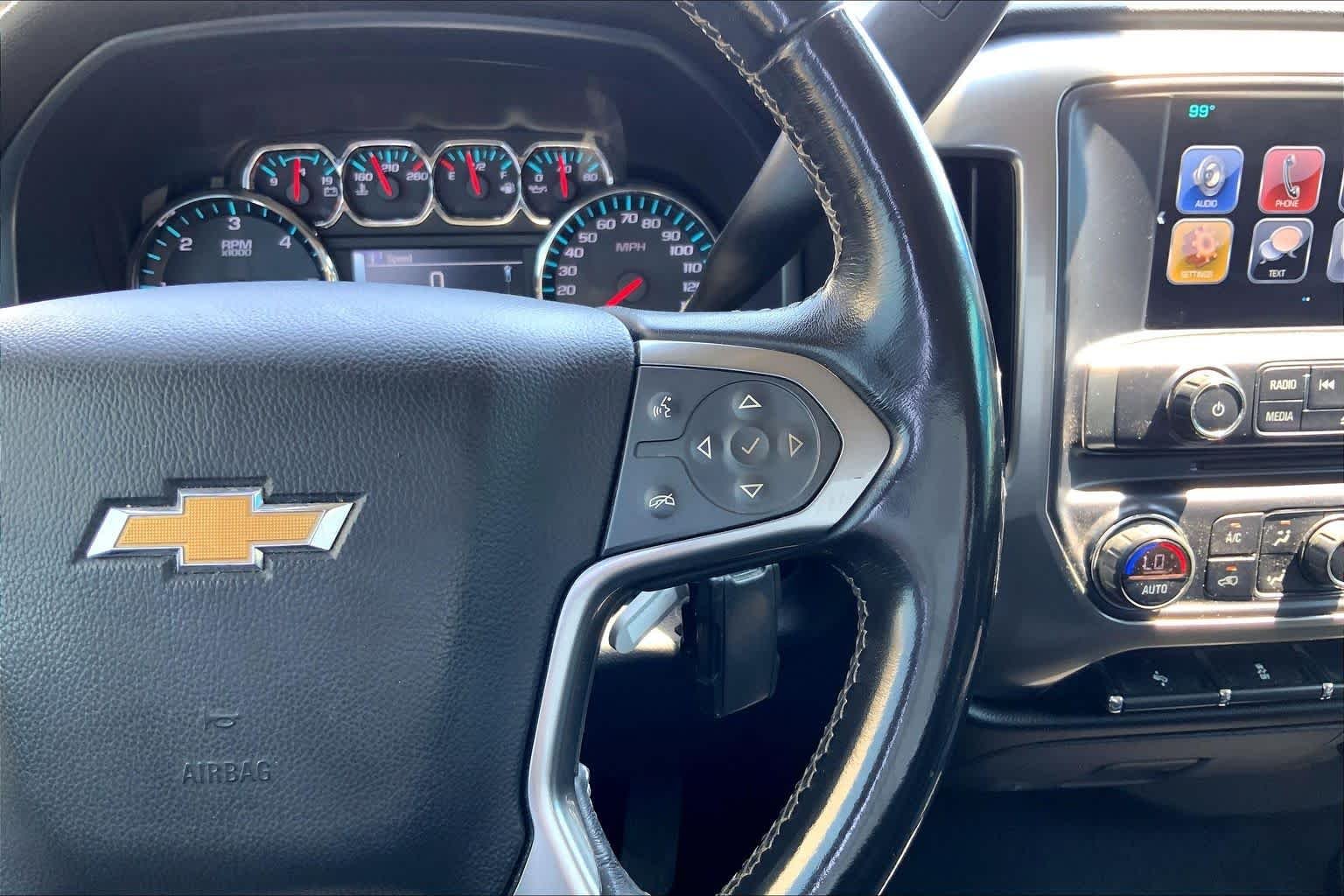 Used 2018 Summit White Chevrolet LT image 25