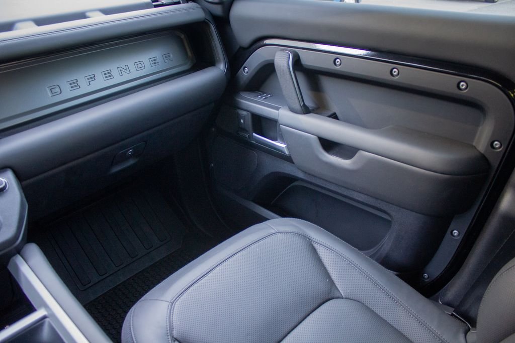 Used 2025 Carpathian Grey Prem Met Land Rover V8 image 20