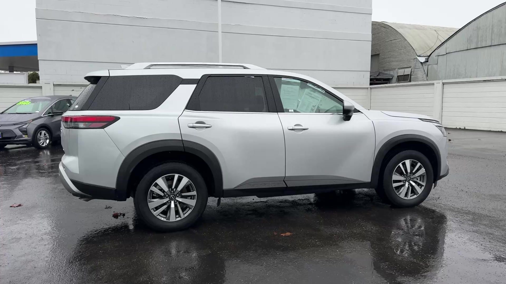 2025 Nissan Pathfinder SL - Photo 36